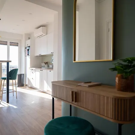 Guestready - Sejour Chic Et Lumineux Avec Balcon شقة *