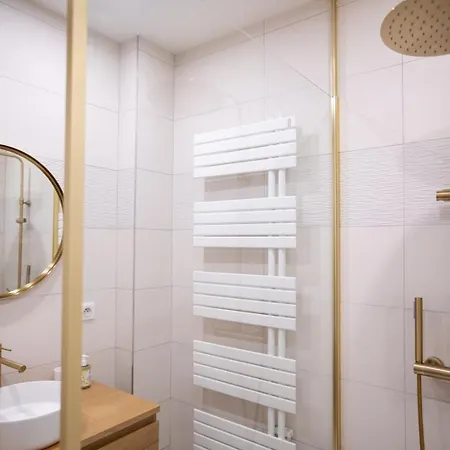 شقة Guestready - Sejour Chic Et Lumineux Avec Balcon