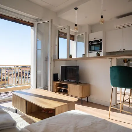 شقة Guestready - Sejour Chic Et Lumineux Avec Balcon