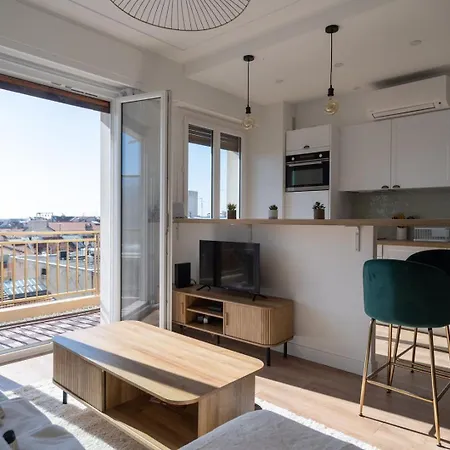 Guestready - Sejour Chic Et Lumineux Avec Balcon شقة