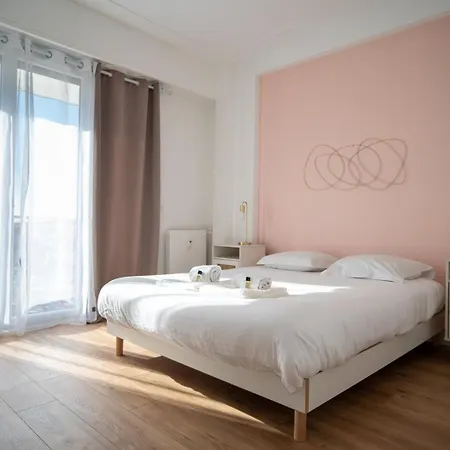Guestready - Sejour Chic Et Lumineux Avec Balcon شقة *